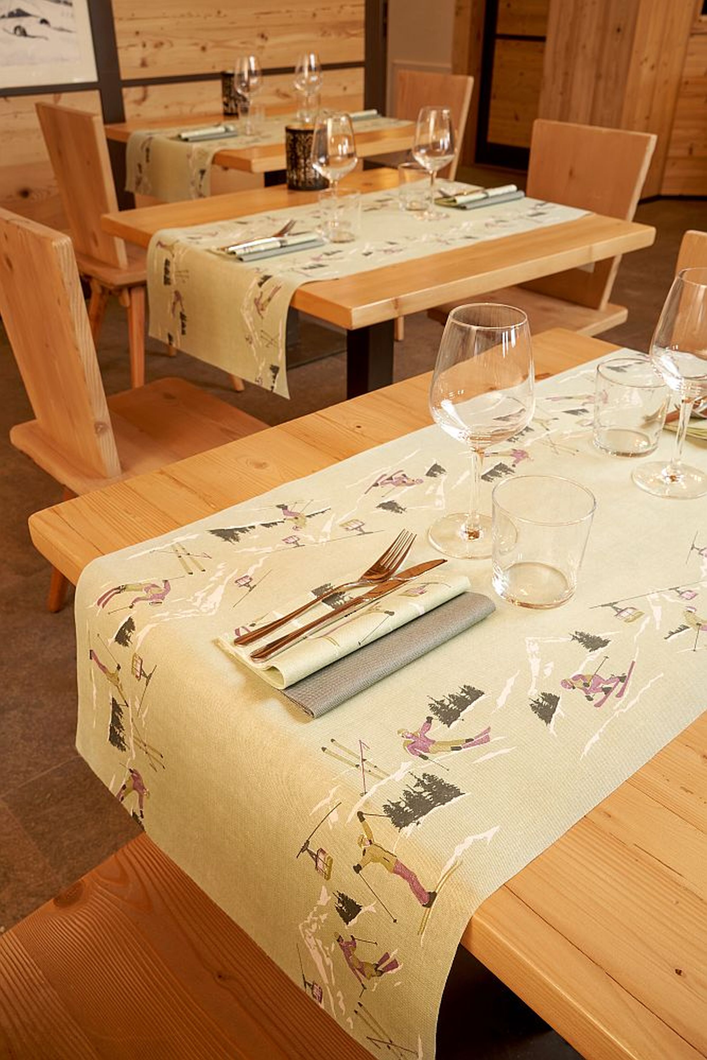 Tischläufer Cortina Grigio 48x120 cm